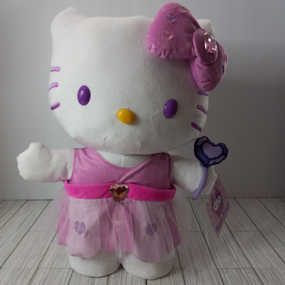 HELLO KITTY 20” Tall Valentine’s Greeter Plush CVS Limited Edition 2022